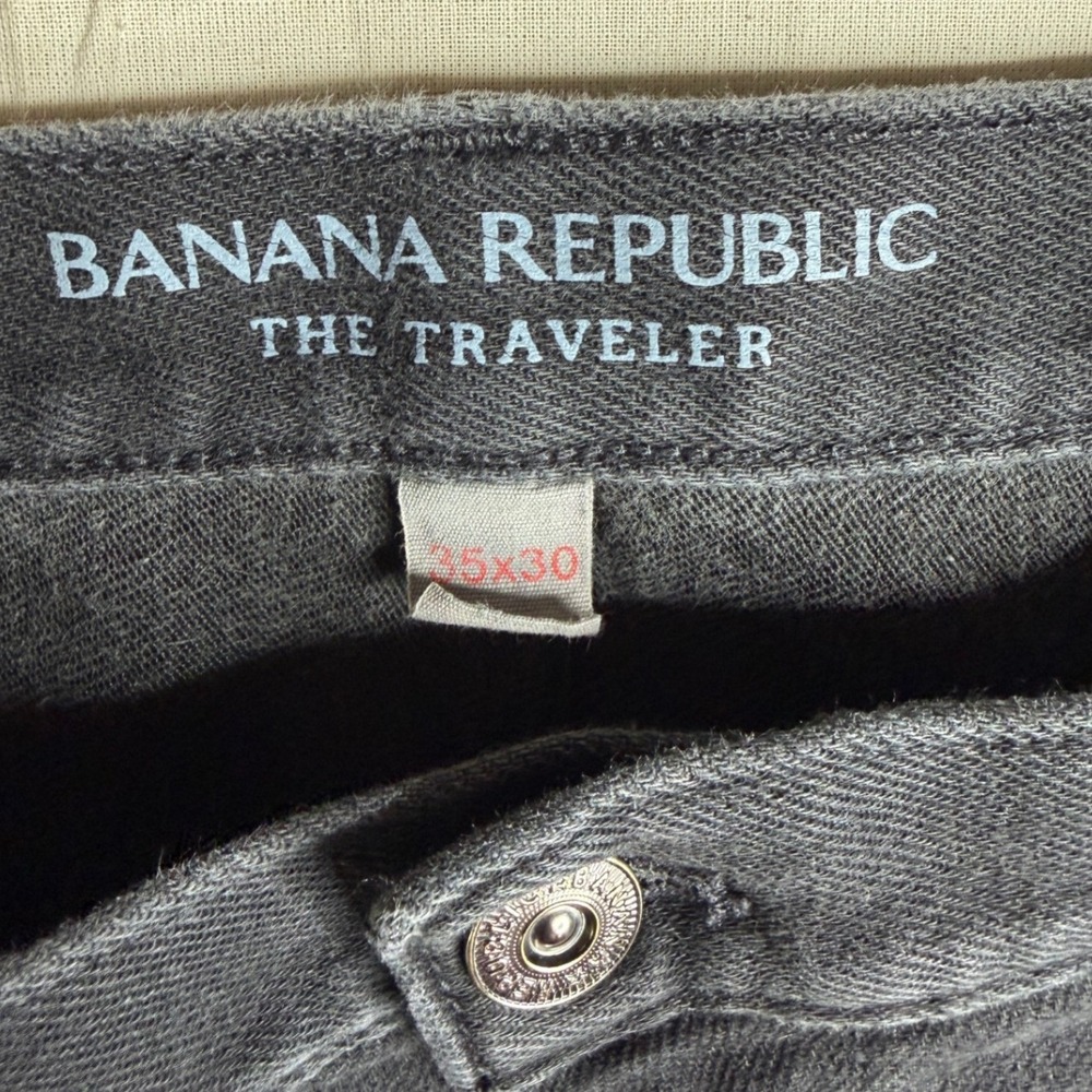 Banana Republic The Traveler Slim Fit Jeans size 35x30 Black - Picture 2 of 7